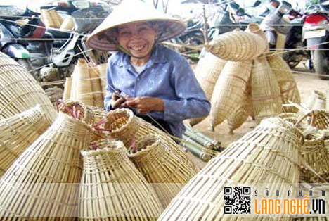   Thu Sy Fish-pot Making Trade Village